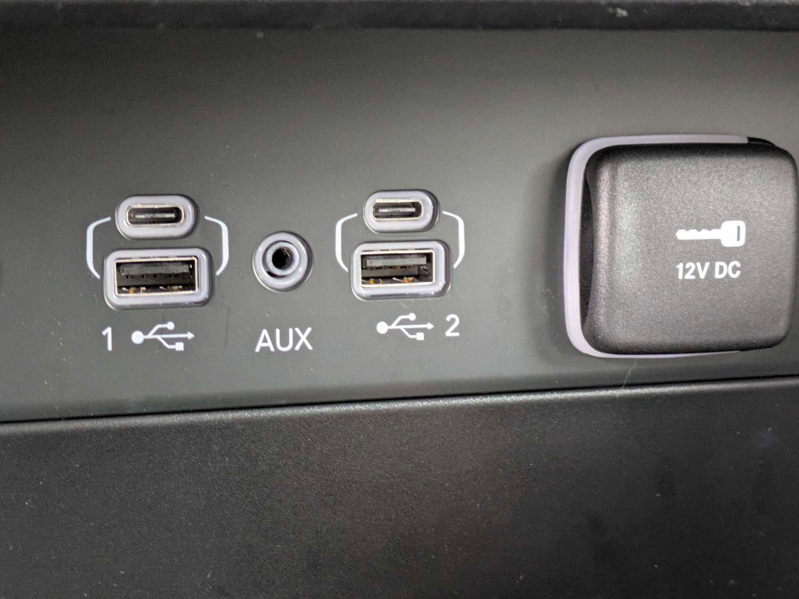 Used 2025 Jeep Grand Cherokee Limited image 28