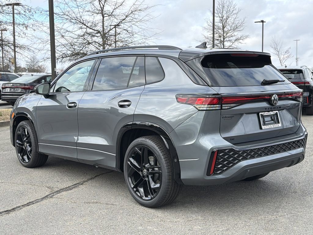 New 2026 Volkswagen Tiguan SE R-Line image 3