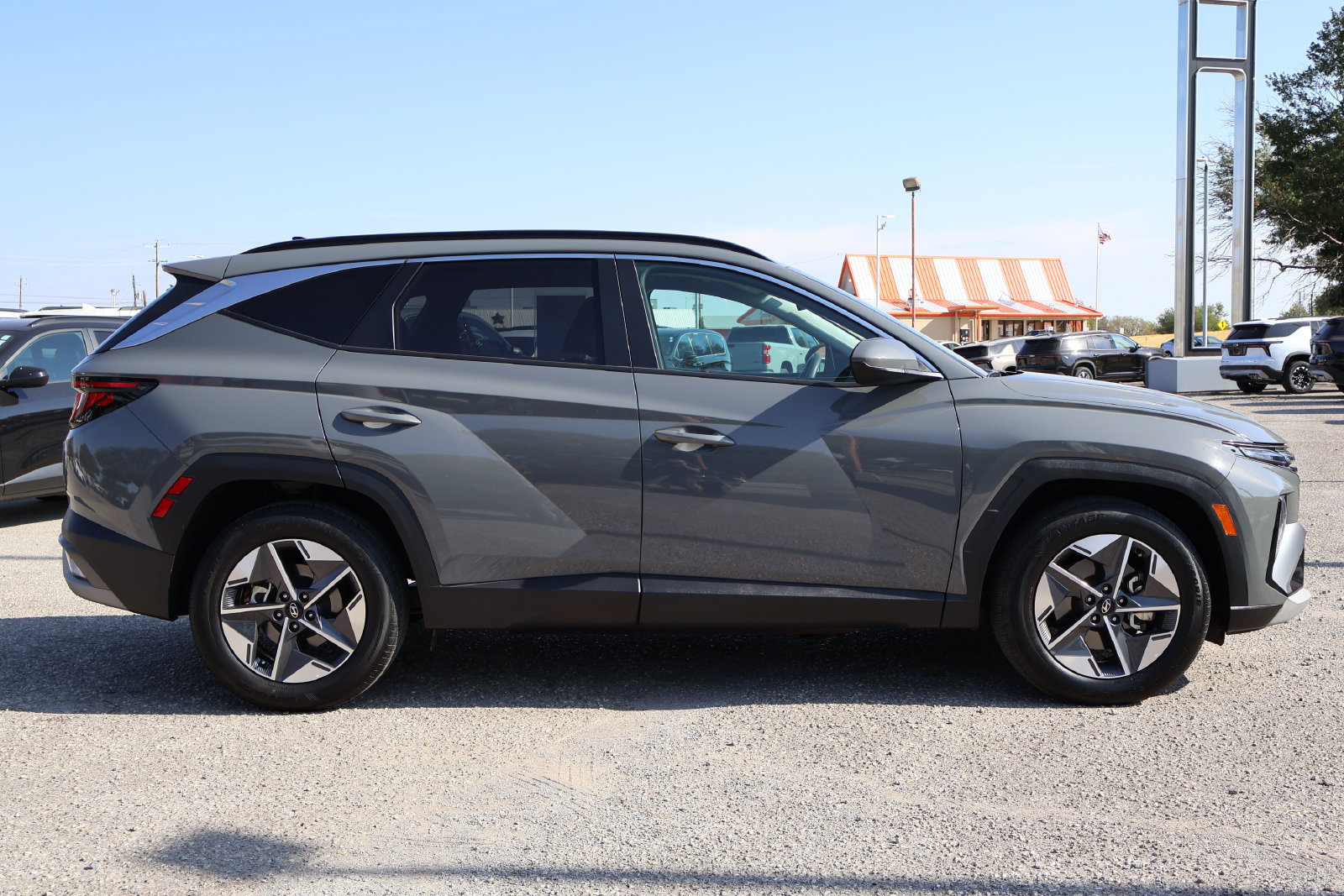 Used 2025 Hyundai Tucson SEL FWD image 5
