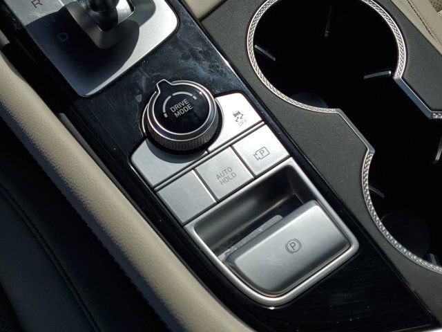 Used 2026 Genesis G70 2.5T image 26