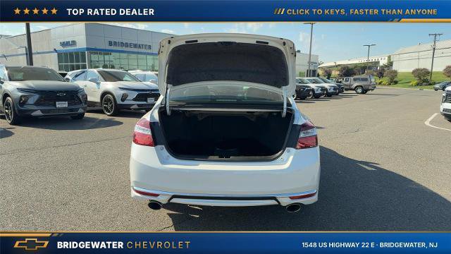 Used 2017 Honda Accord Sport image 9
