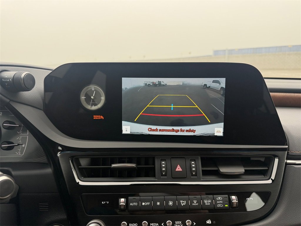 Used 2025 Lexus ES 350 w/ Premium Package image 25
