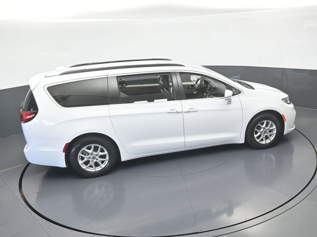 Used 2022 Chrysler Pacifica Touring-L FWD image 51
