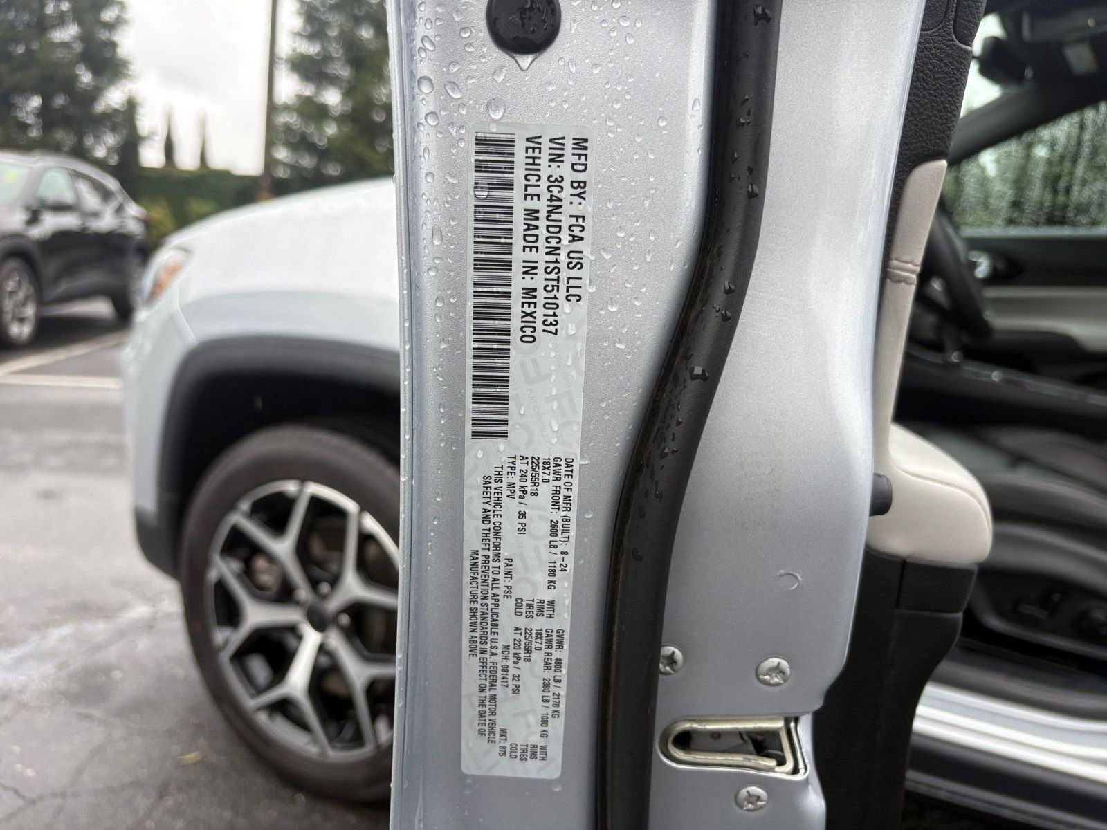 Used 2025 Jeep Compass Limited AWD/4WD image 30