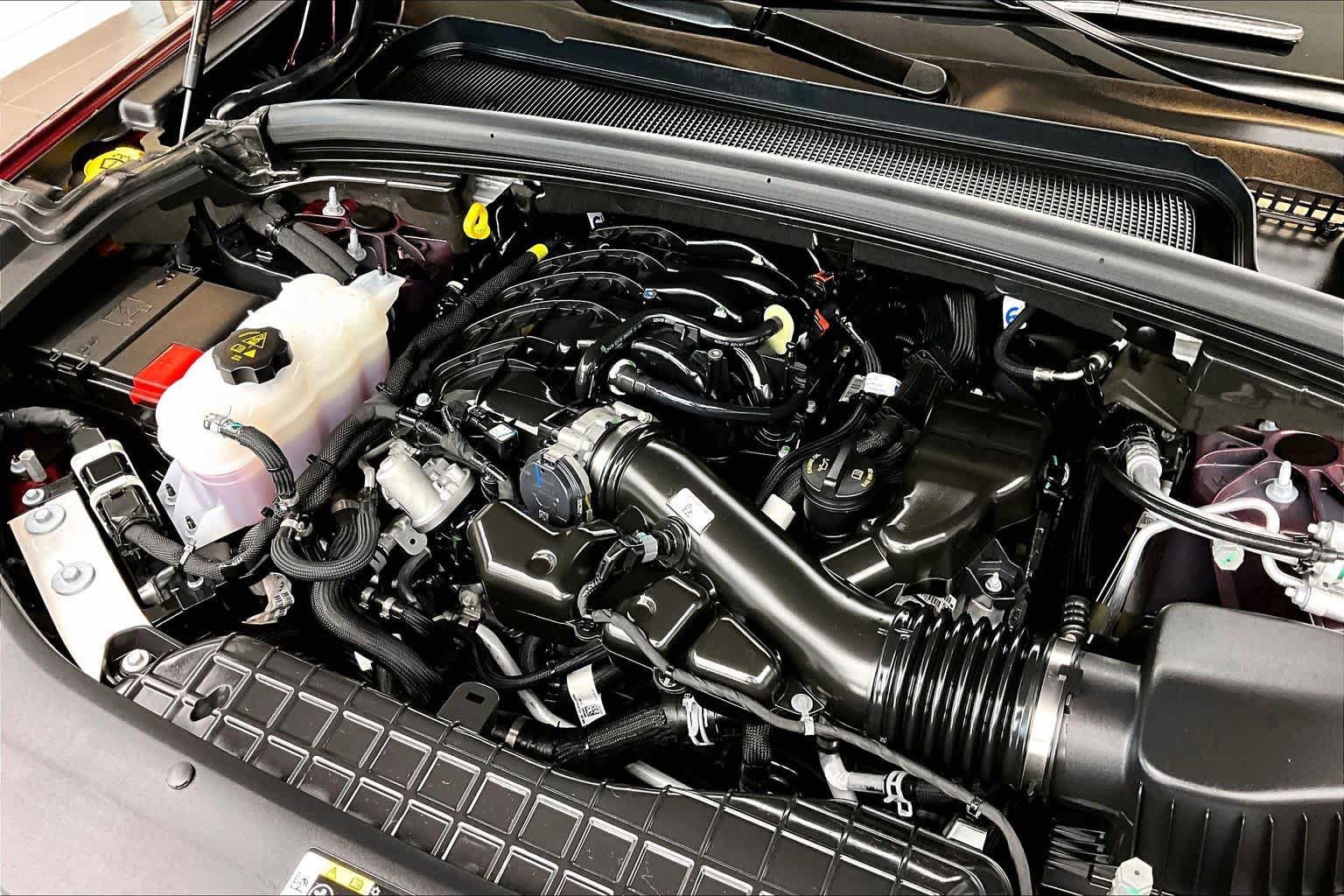 Used 2025 Jeep Grand Cherokee Altitude RWD image 30