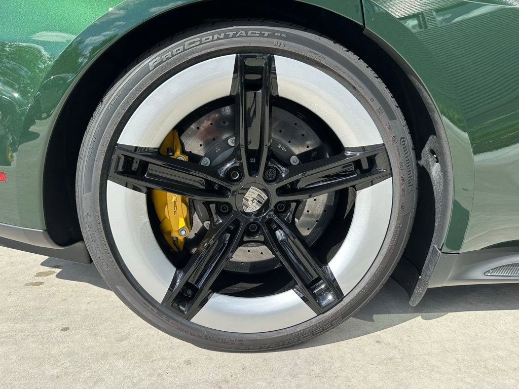 Used 2025 Porsche Taycan Turbo S image 40