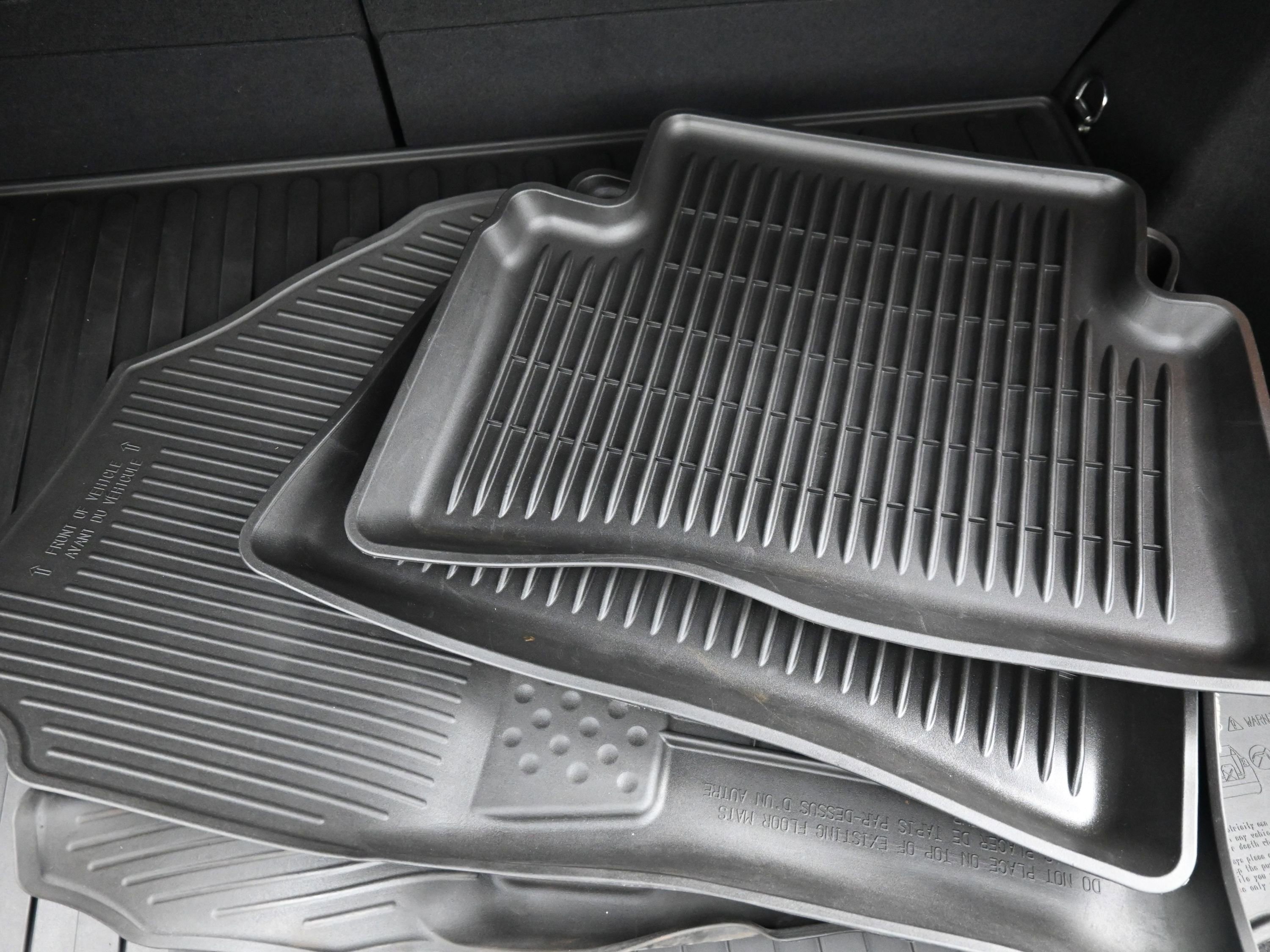 Used 2023 Toyota Corolla SE image 31