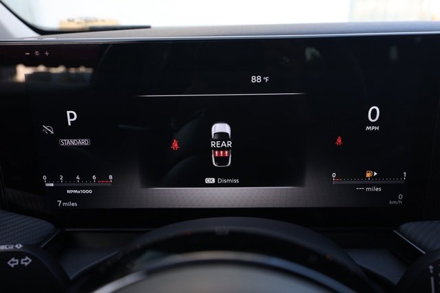 New 2025 Nissan Kicks SR image 28