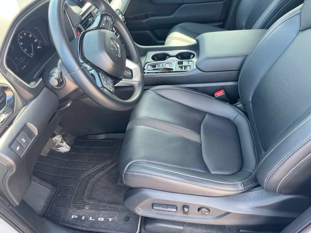 Used 2023 Honda Pilot Touring image 13