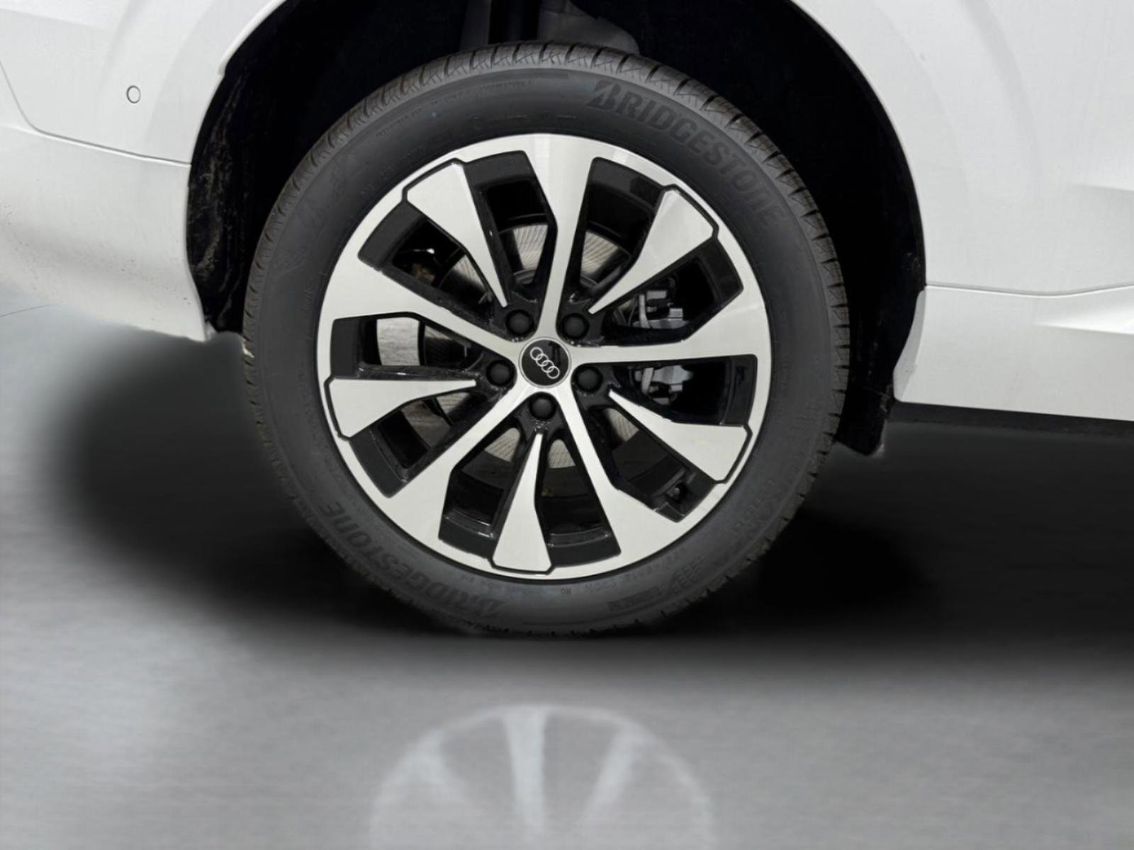 New 2026 Audi Q3 quattro 2.0T image 8