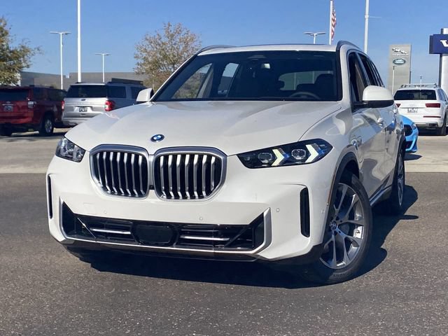 Used 2026 BMW X5 xDrive50e w/ Executive Package AWD/4WD image 3