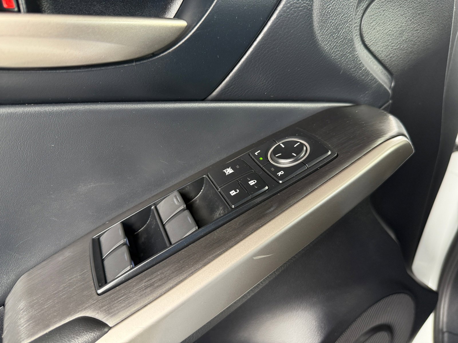 Used 2020 Lexus IS 350 F Sport image 22