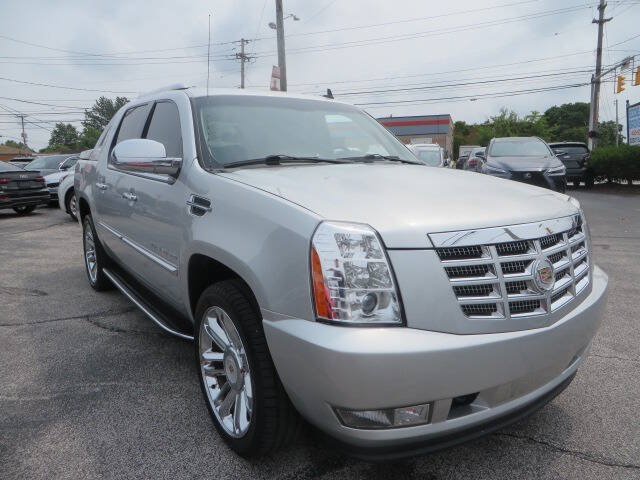 Used 2013 Cadillac Escalade EXT Luxury AWD/4WD image 41