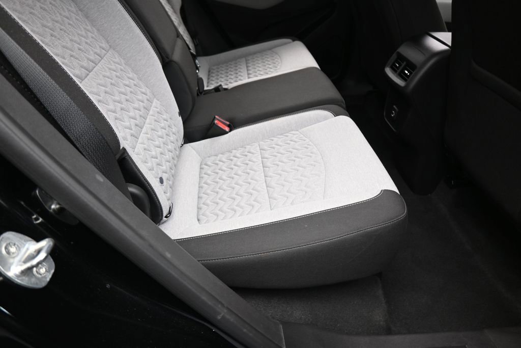 Used 2023 Chevrolet Equinox LS FWD image 32