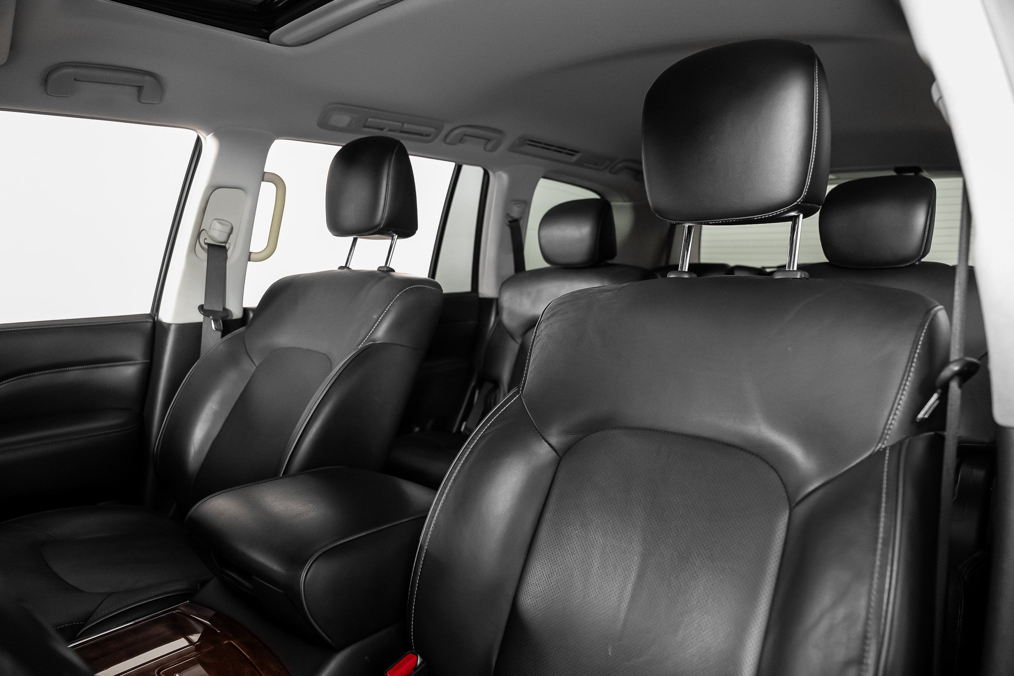 Used 2019 INFINITI QX80 Luxe w/ Proassist Package RWD image 3