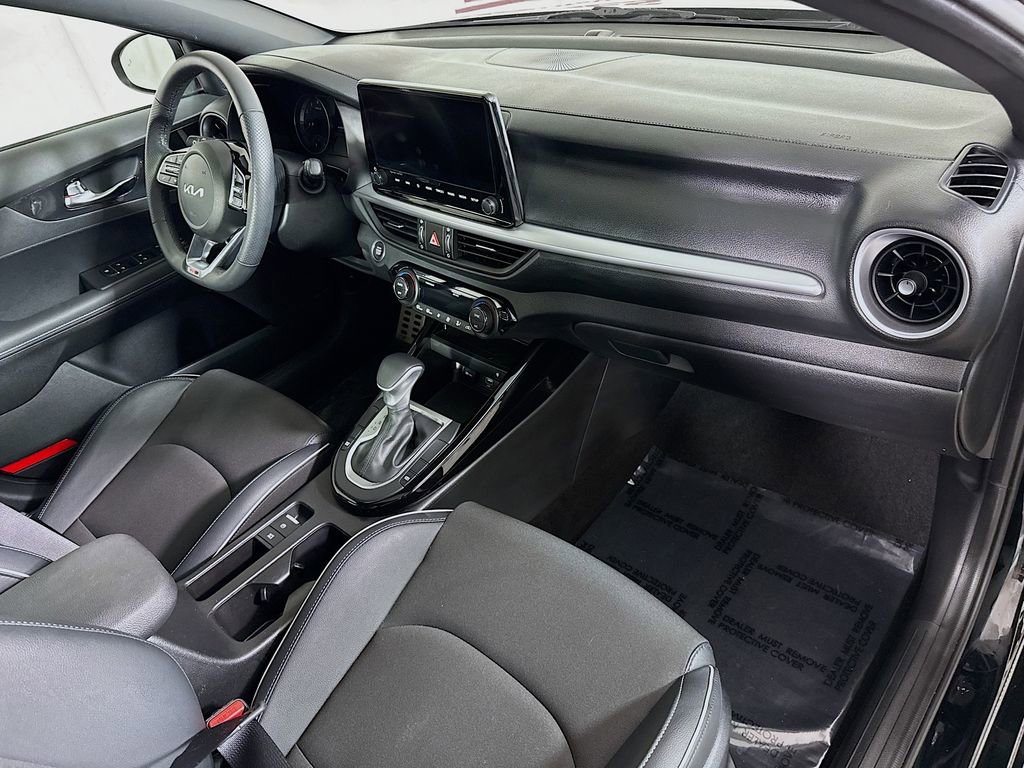 Used 2023 Kia Forte GT-Line w/ GT-Line Premium Package FWD image 30