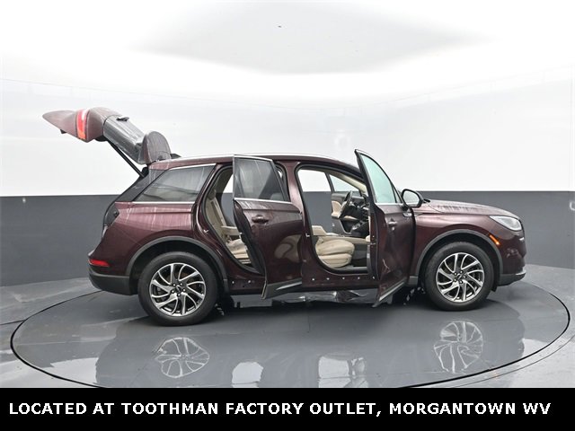 Used 2021 Lincoln Corsair AWD w/ Equipment Group 101A image 34