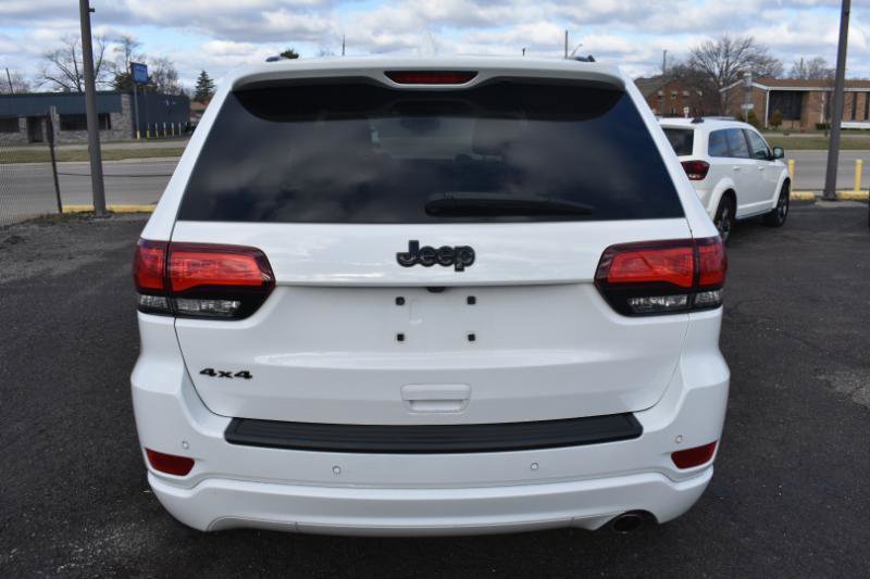 Used 2020 Jeep Grand Cherokee Altitude AWD/4WD image 6