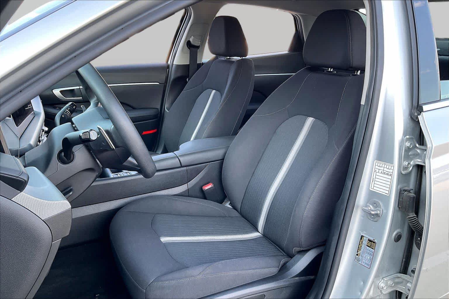 Used 2025 Hyundai Sonata SEL FWD image 7