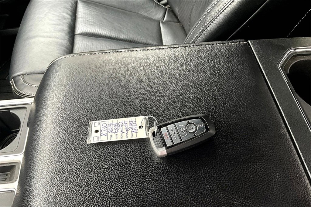 Used 2019 Ford F150 Lariat image 31