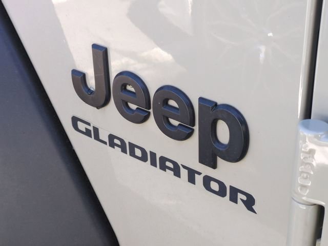 Used 2020 Jeep Gladiator Sport w/ Auxiliary Switch Group AWD/4WD image 14