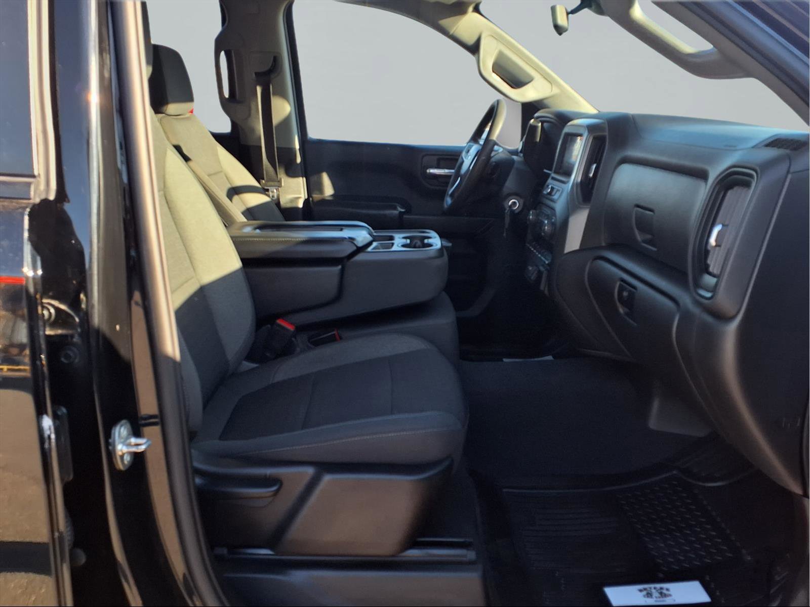 Used 2022 Chevrolet Silverado 1500 Custom Trail Boss w/ Safety Confidence Package image 15