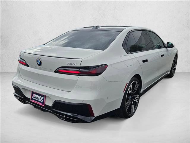 Used 2023 BMW 760i xDrive AWD/4WD image 5