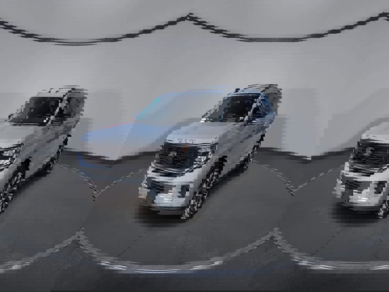 New 2025 Ford Expedition Platinum w/ Driver's Package image 3