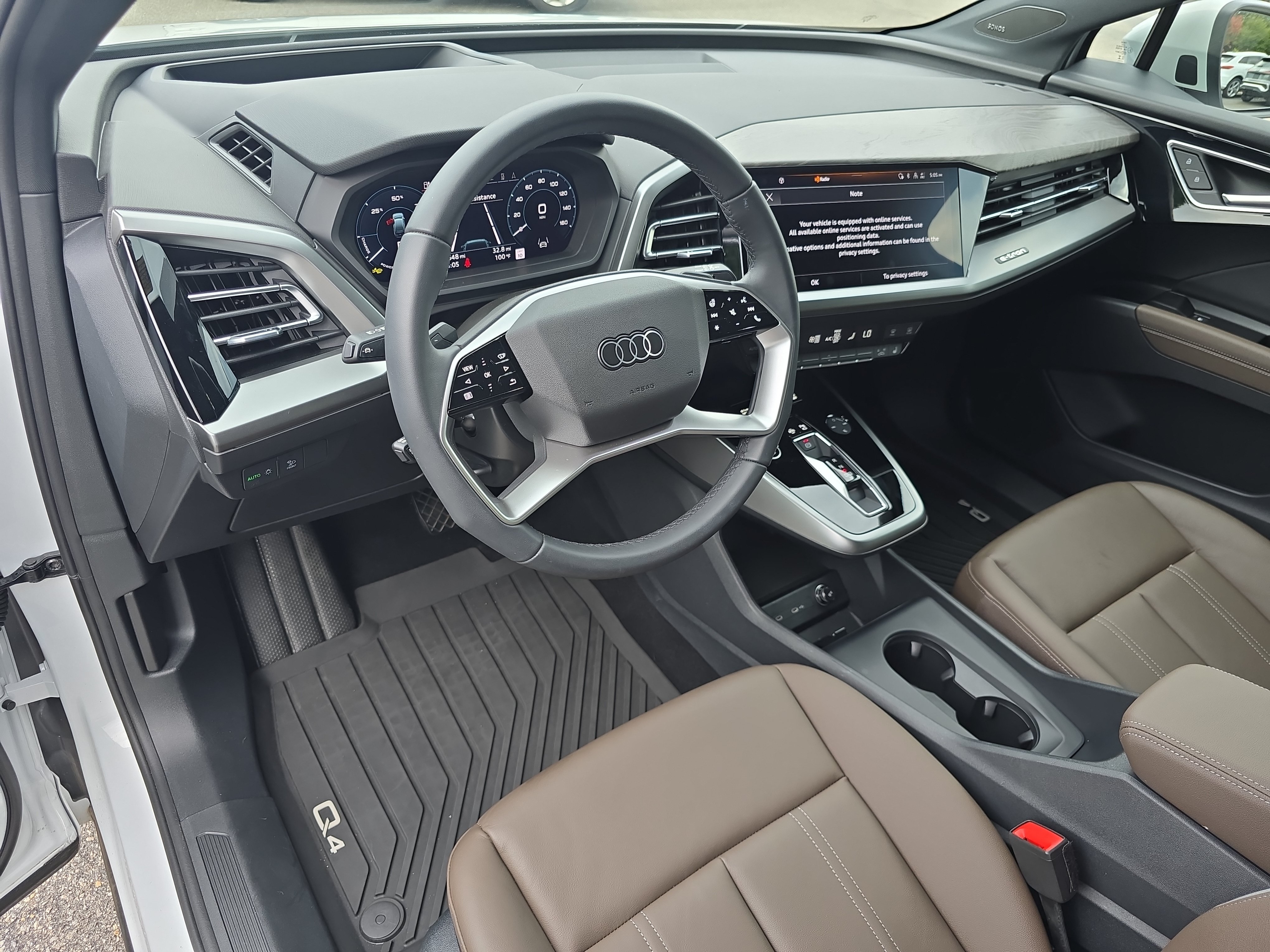 Used 2025 Audi Q4 e-tron Prestige AWD/4WD image 16