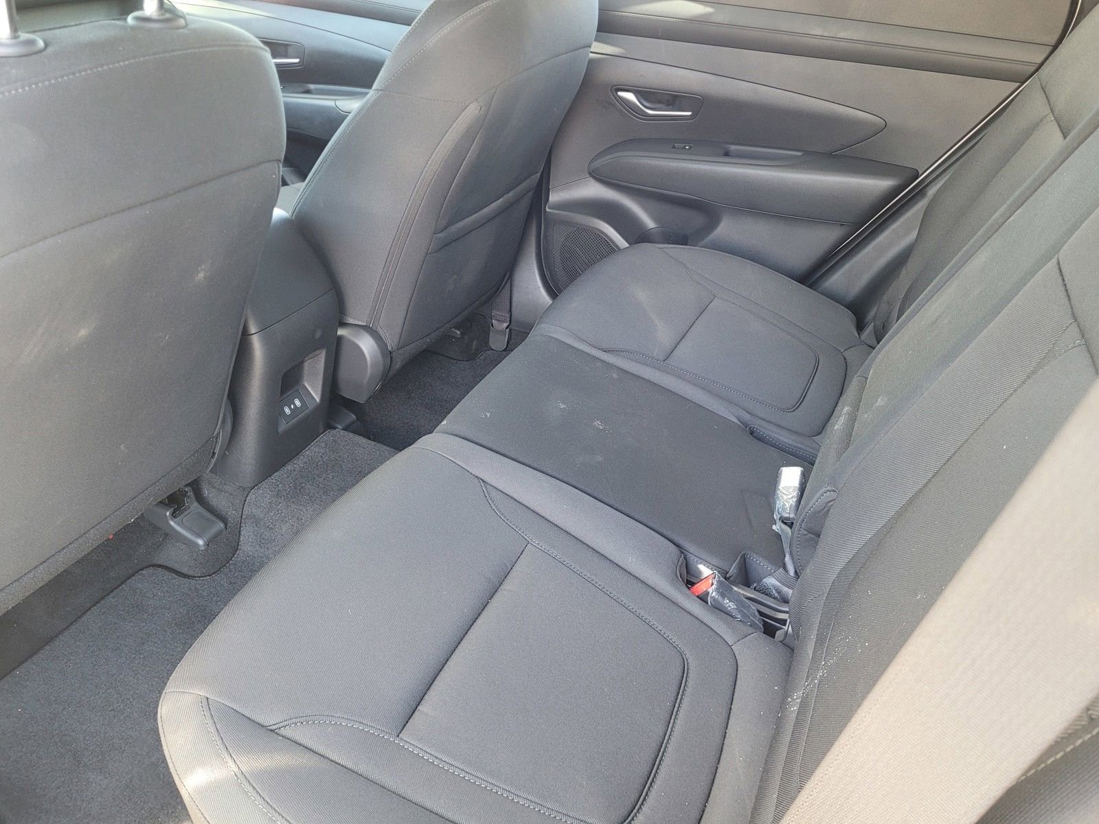 Certified 2025 Hyundai Tucson SE image 18