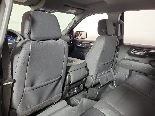 Used 2023 Chevrolet Silverado 1500 LT AWD/4WD image 11