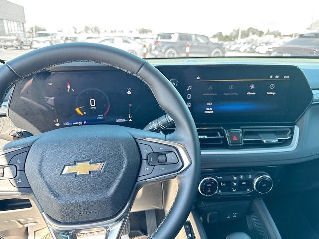 Used 2024 Chevrolet TrailBlazer LT w/ Convenience Package AWD/4WD image 9