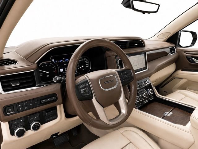 Used 2021 GMC Yukon Denali w/ Denali Premium Package AWD/4WD image 16