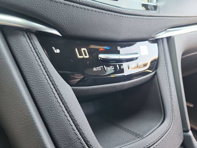 New 2025 Cadillac XT6 Luxury AWD/4WD image 22