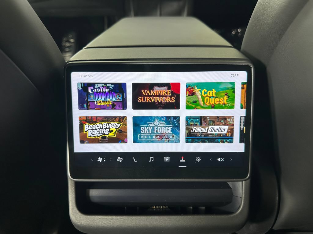 Used 2026 Tesla Model Y AWD image 30