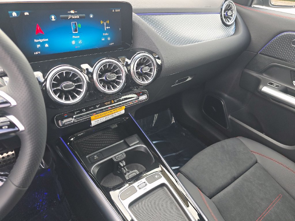 New 2026 Mercedes-Benz GLA 35 AMG 4MATIC image 28