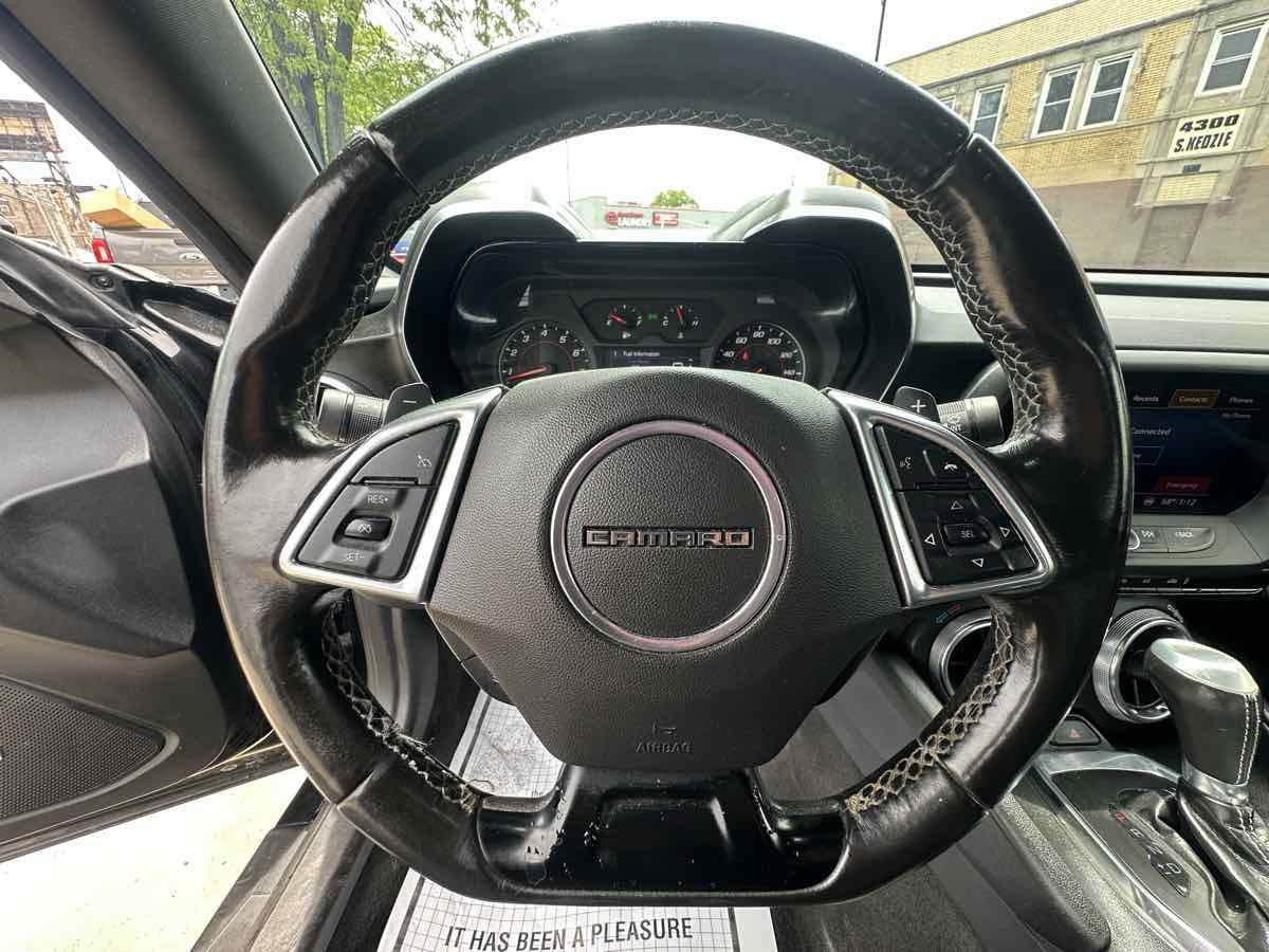 Used 2019 Chevrolet Camaro LT w/ Technology Package RWD image 13