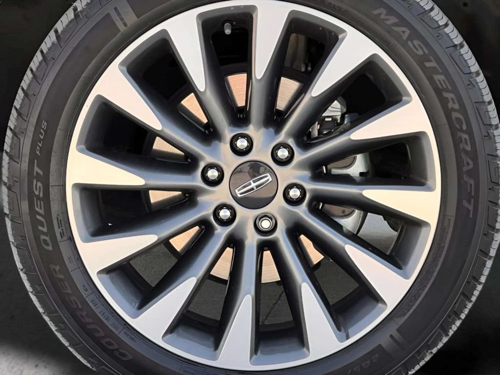 Used 2021 Lincoln Navigator L Reserve AWD/4WD image 44