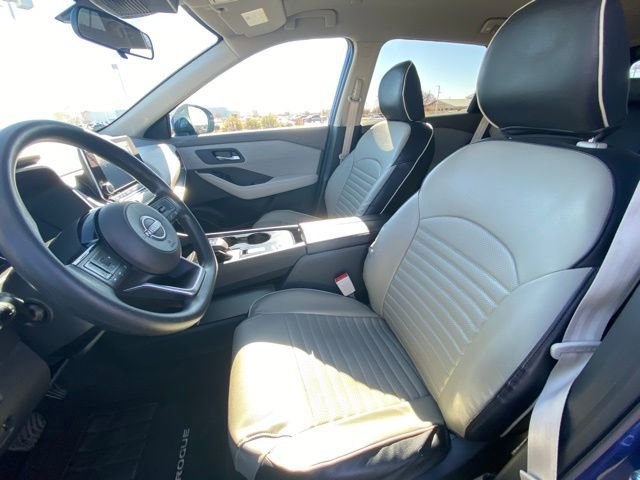 Certified 2022 Nissan Rogue SV image 11