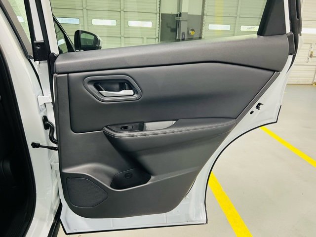 New 2026 Nissan Rogue SV image 30