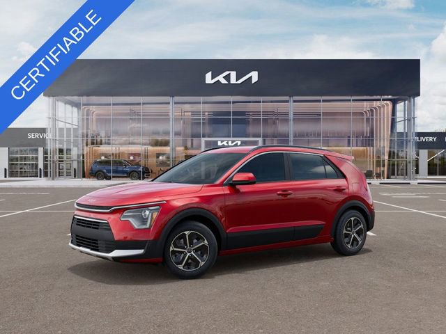 Certified 2025 Kia Niro LX image 3