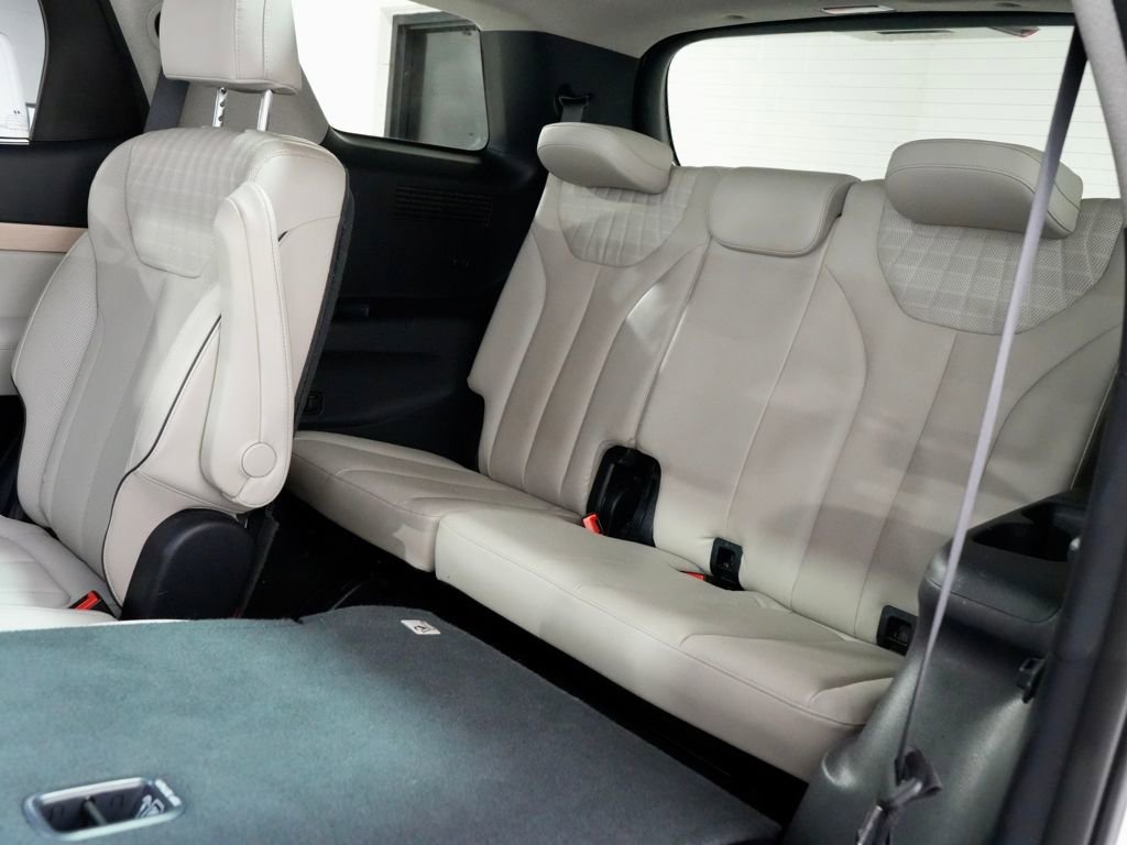 Used 2023 Hyundai Palisade Limited image 31