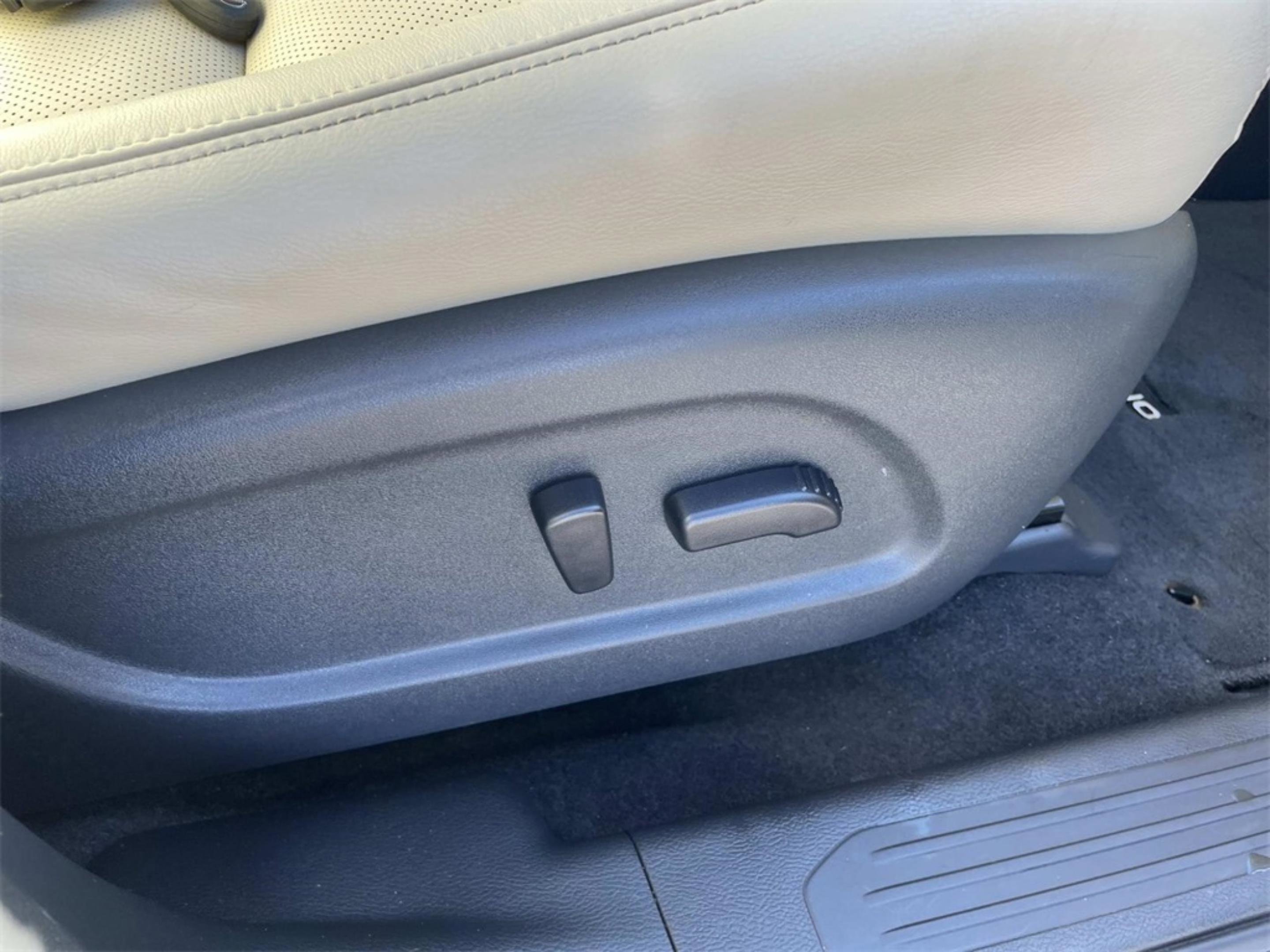 Used 2024 Nissan Murano SL image 21