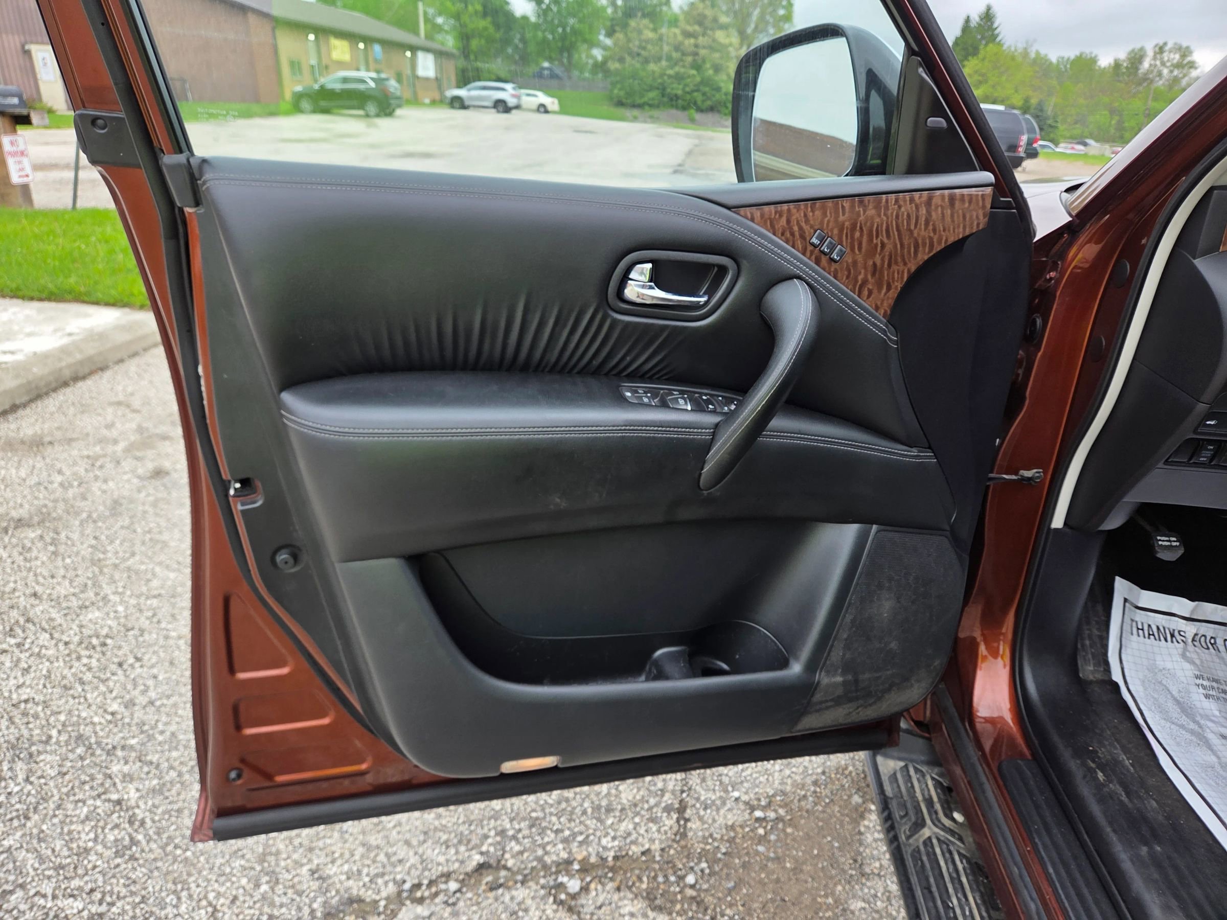 Used 2020 Nissan Armada SL w/ Premium Package AWD/4WD image 12