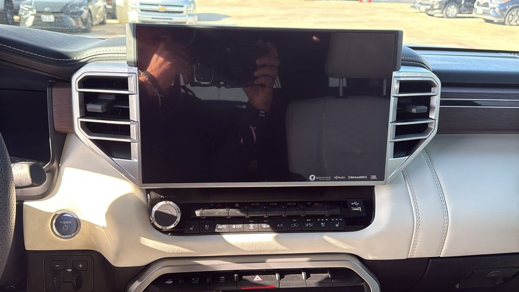 Used 2024 Toyota Sequoia Capstone AWD/4WD image 9