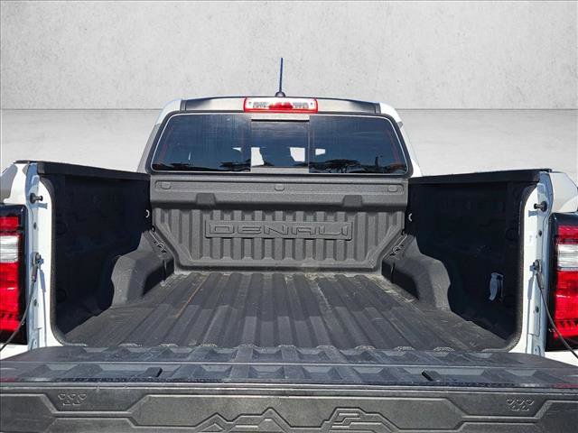 Used 2023 GMC Canyon Denali image 6