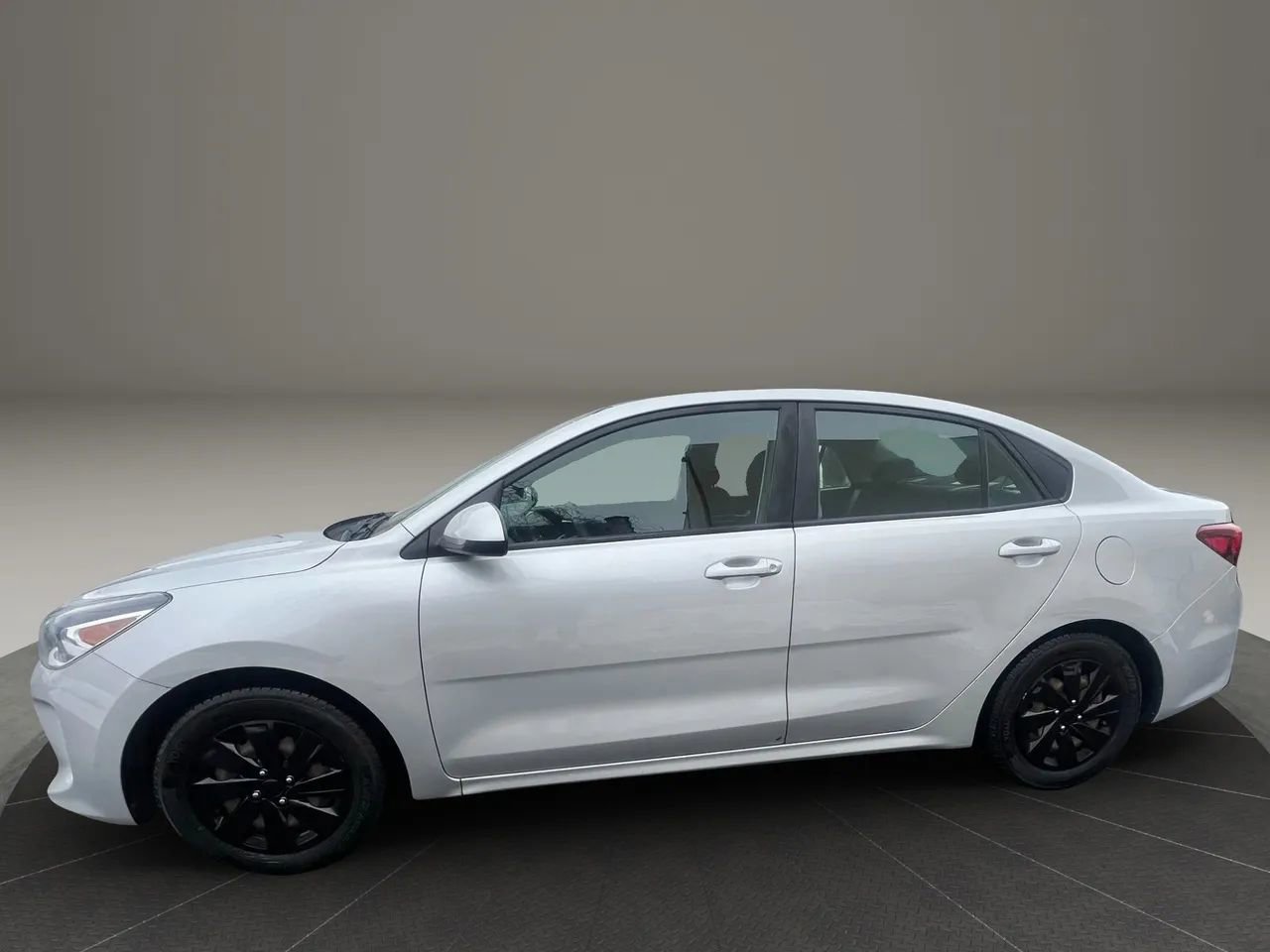 Used 2020 Kia Rio S image 8