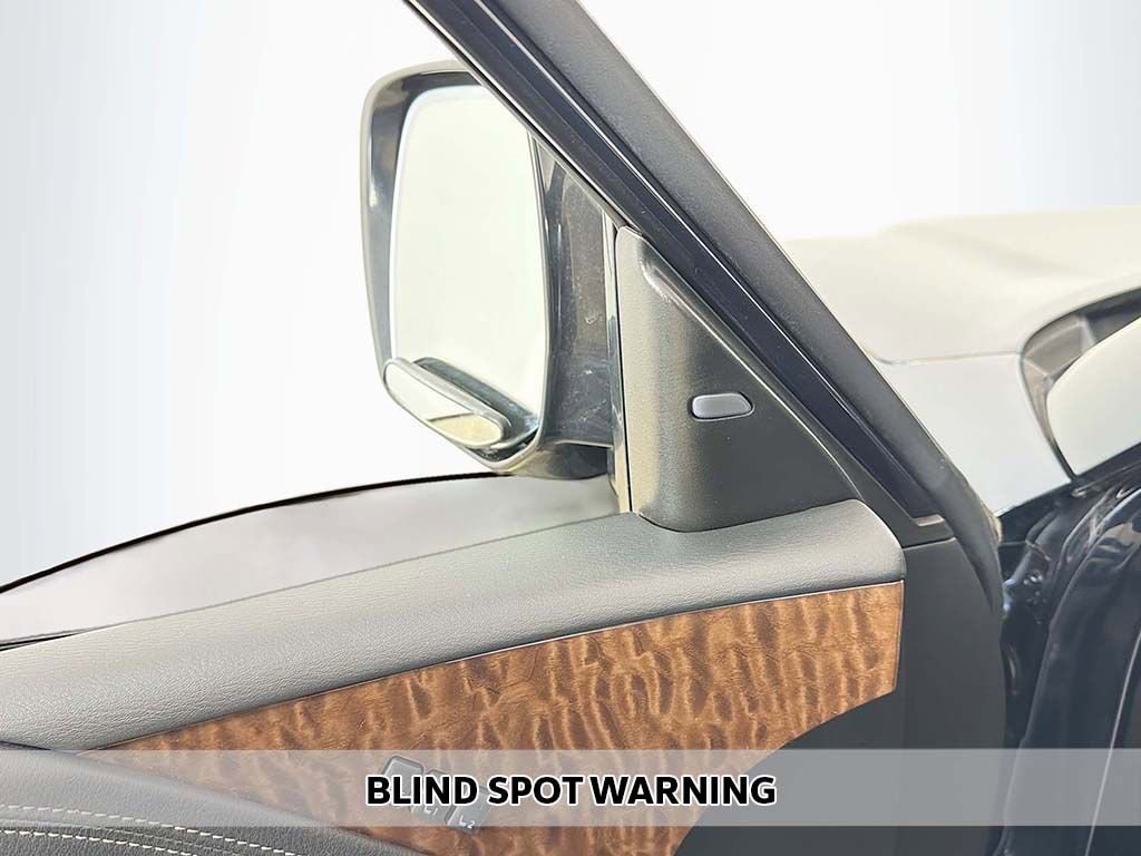 Used 2019 Nissan Armada Platinum w/ Captain's Chairs Package image 8