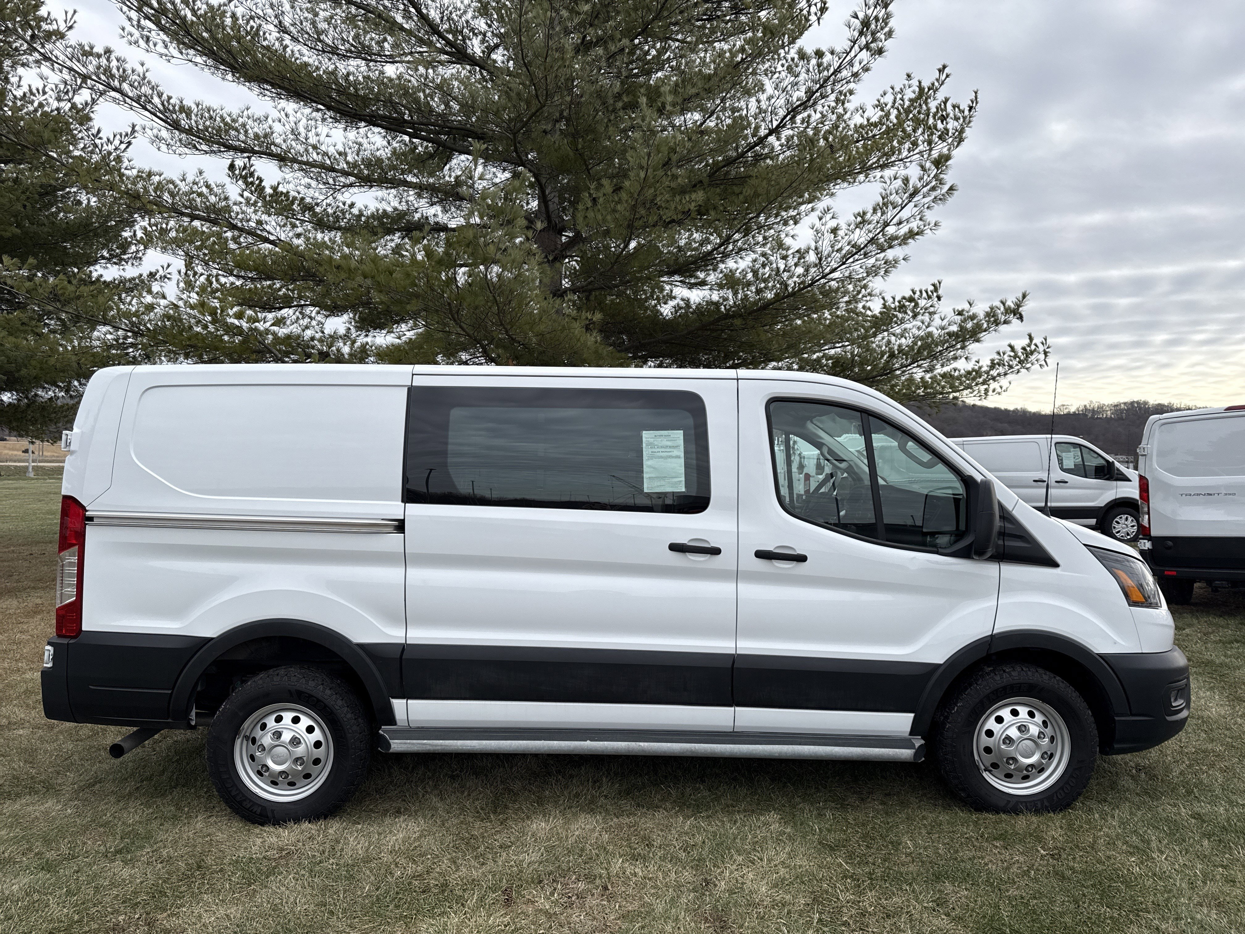 Used 2023 Ford Transit 250 Low Roof AWD w/ Exterior Upgrade Package image 7