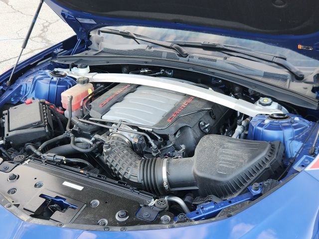 Used 2022 Chevrolet Camaro LT RWD image 12